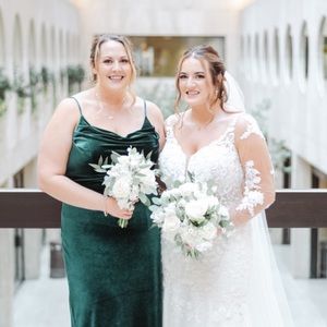 Revelry Velvet Emerald Green Skye Dress Size 20